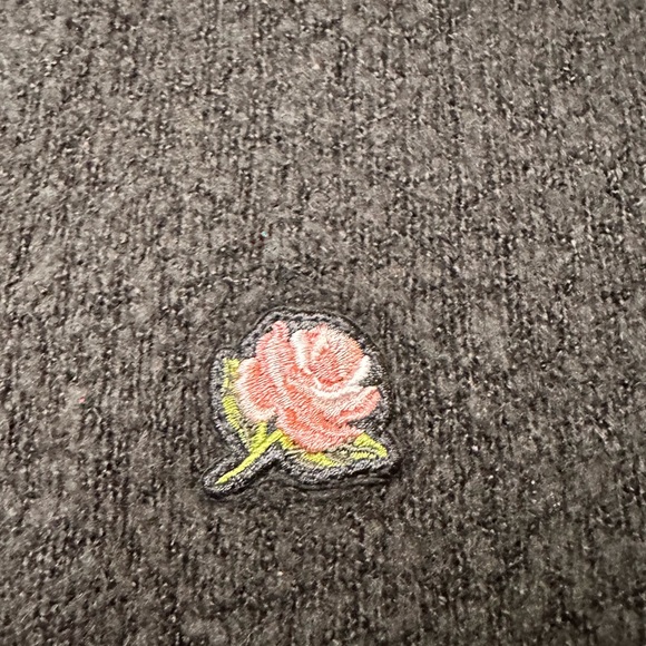 UO Rose Button Up - Picture 2 of 4